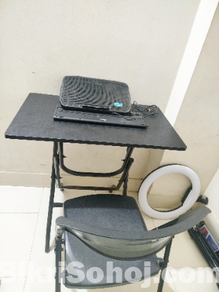 ফোল্ডিং টেবিল শুধু ২ মাস ব্যাবহার করা